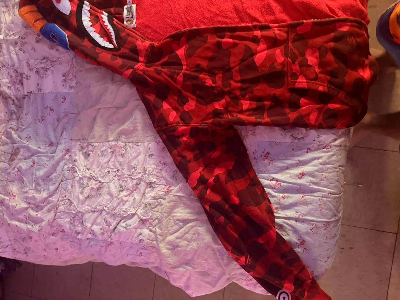 A Bathing Ape Red Camo Shark Hoodie - photo 3