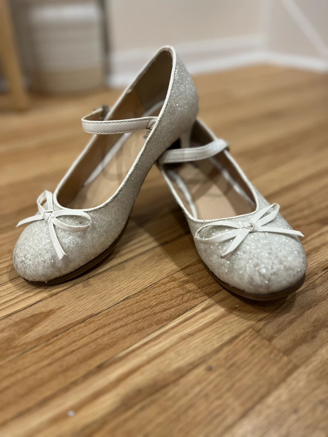 Girls glitter mary jane heels
