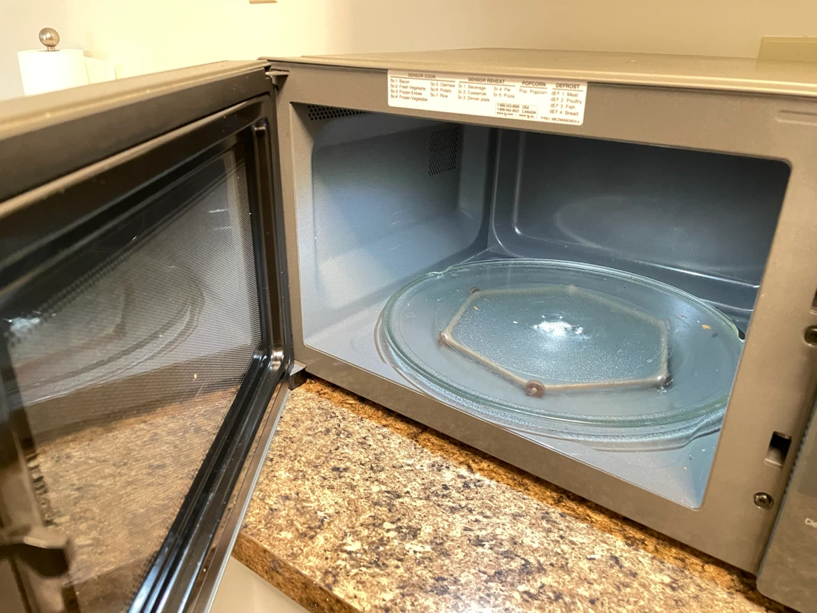LG 1.5L Smart Inverter Microwave - photo 2