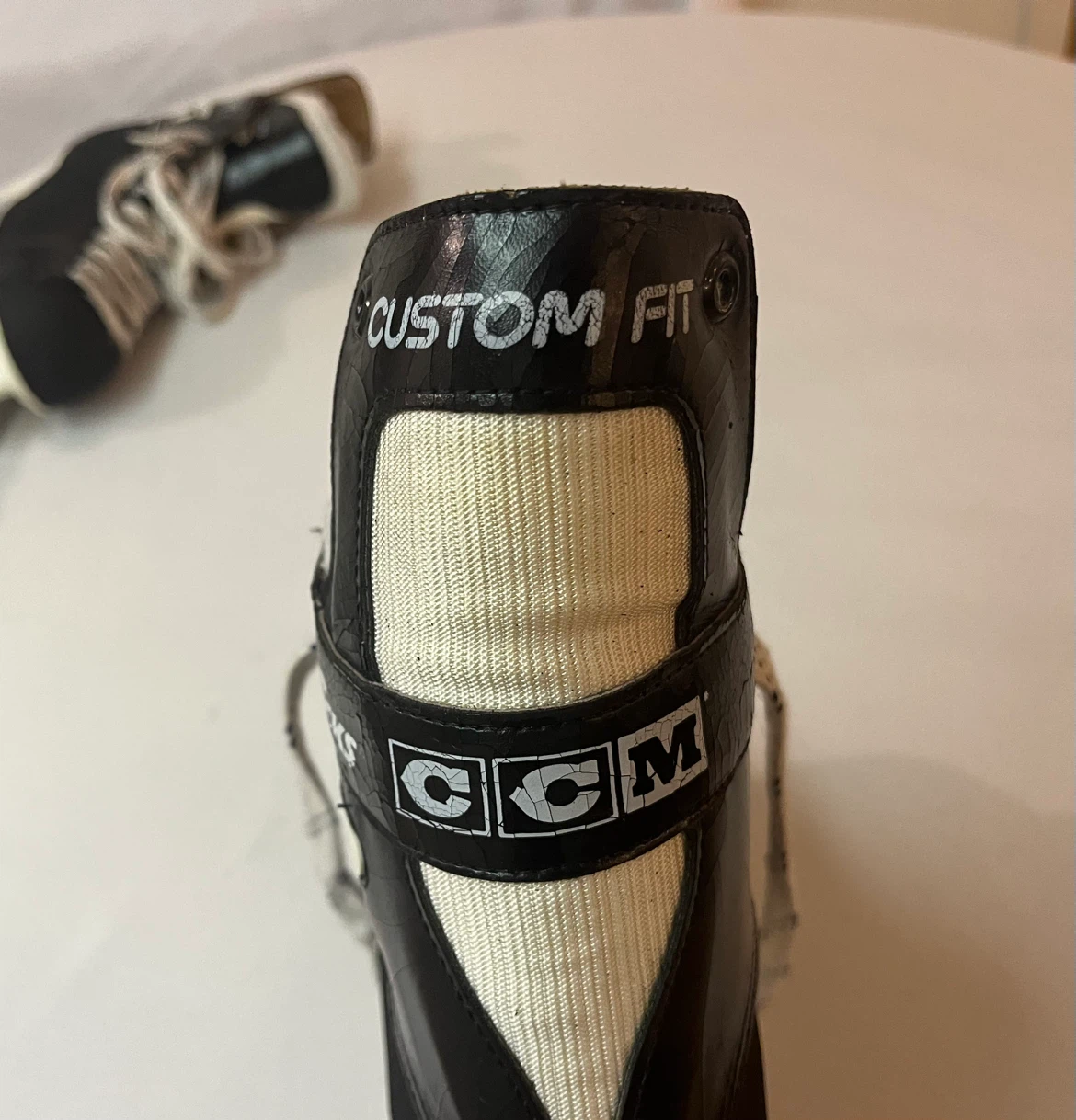 11 - Mens CCM Custom Fit Tacks Skates - photo 5