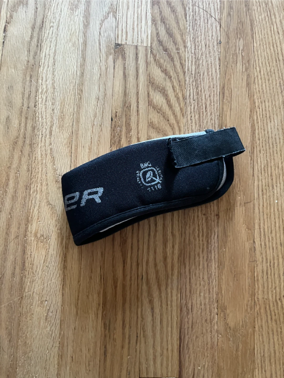 Bauer Jr M Hockey Neck Guard - photo 4