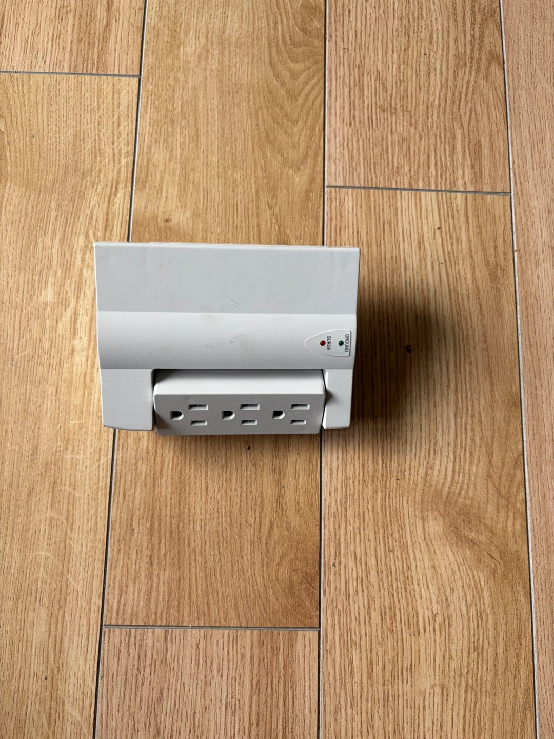 Side Socket Surge Protector - photo 2