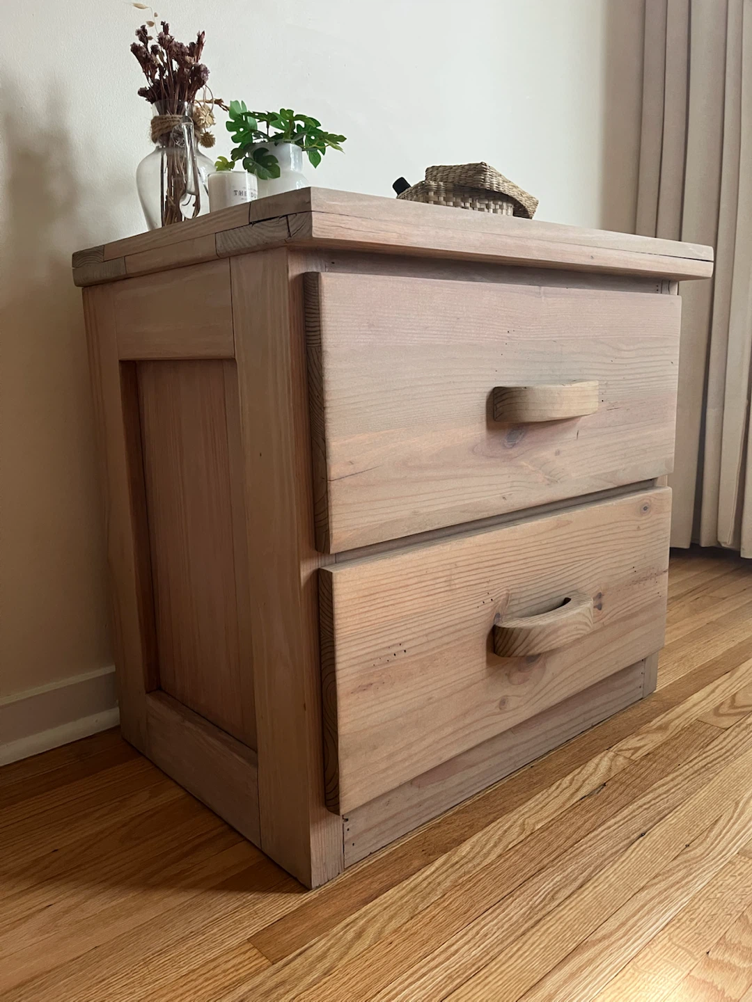 Charming Solid Wood 2-Drawer Nightstand - photo 3