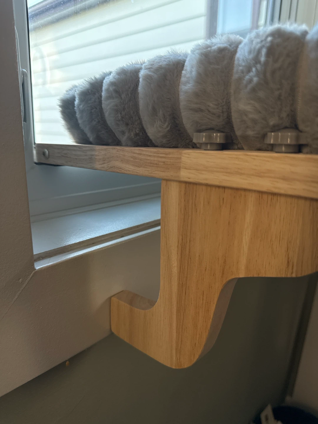 Wooden Window Cat Perch - photo 3