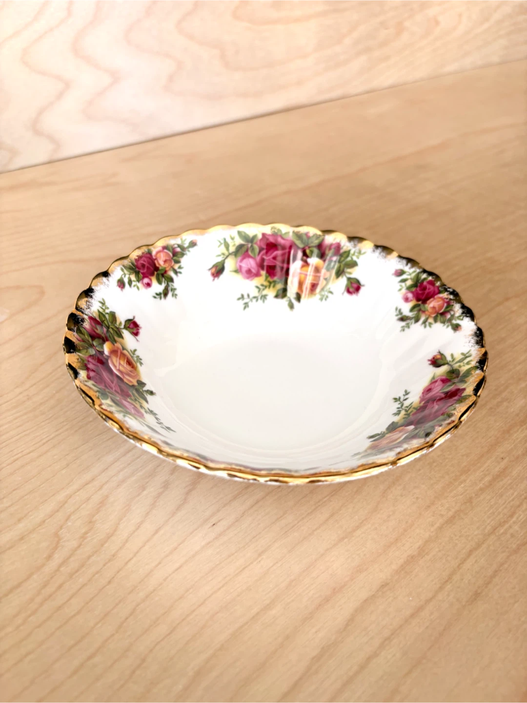 Royal Albert Old Country Roses Bowl