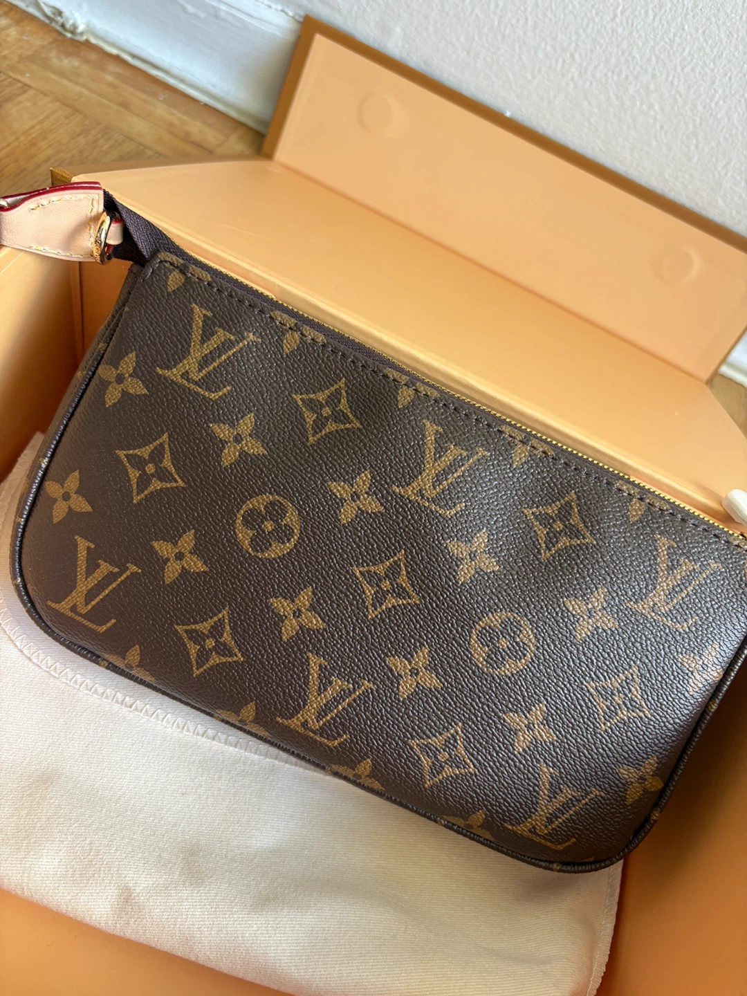 Louis Vuitton bag - photo 4