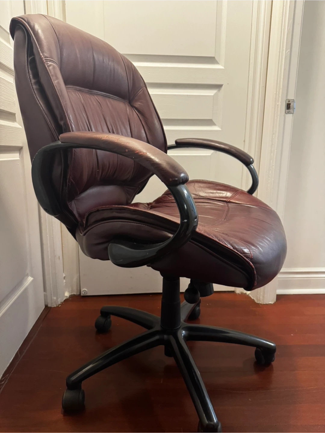 Lane Leather Office Chair - photo 3