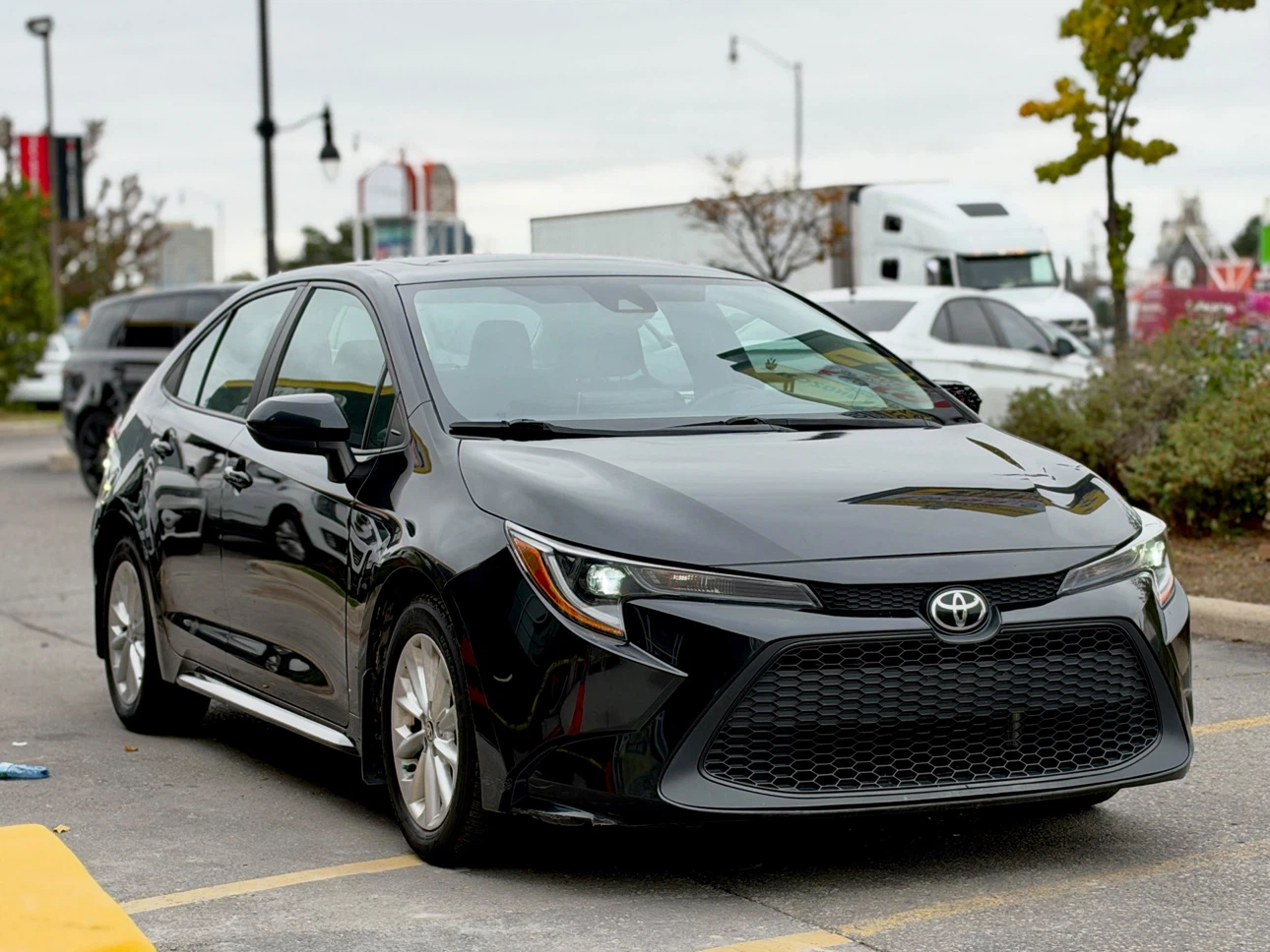 2021 Toyota Corolla LE Update With Sunroof/Push Start - photo 2