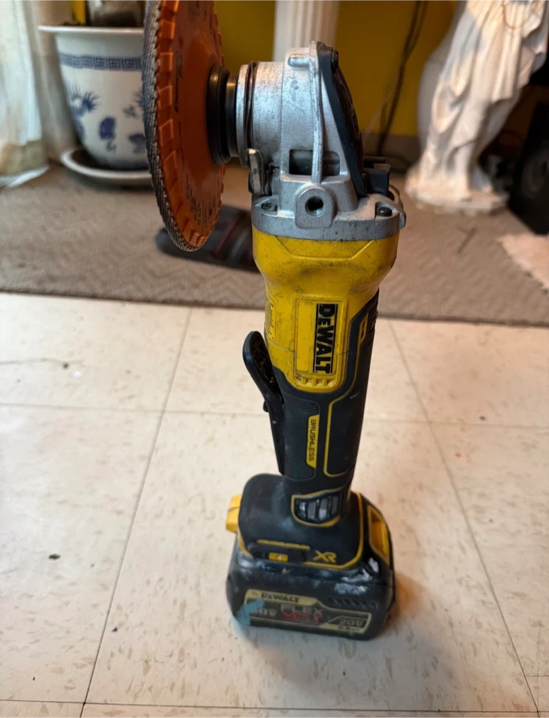 DeWalt Bluetooth Speaker and DCG413 Grinder Combo - photo 4