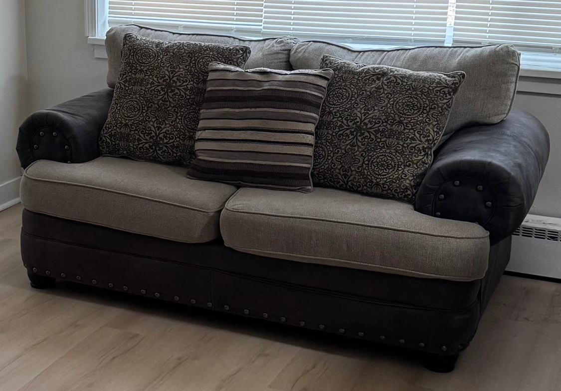 Moving Out Sale - Sofa Set, Dining Set, Ottomans & More - photo 3