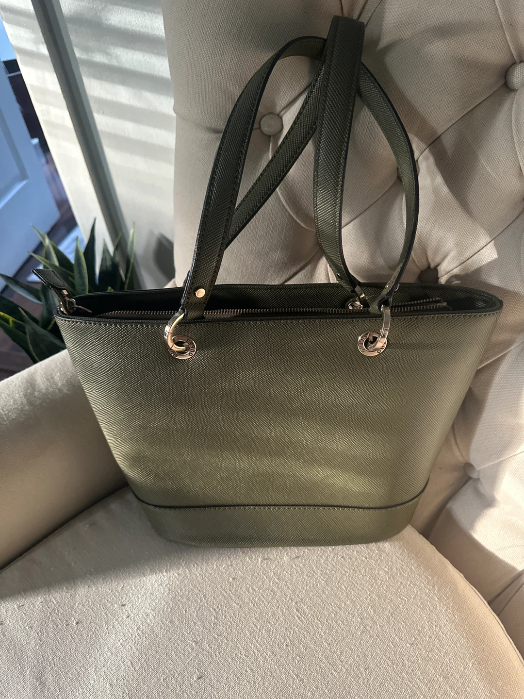Guess Olive Green Tote Bag - photo 2