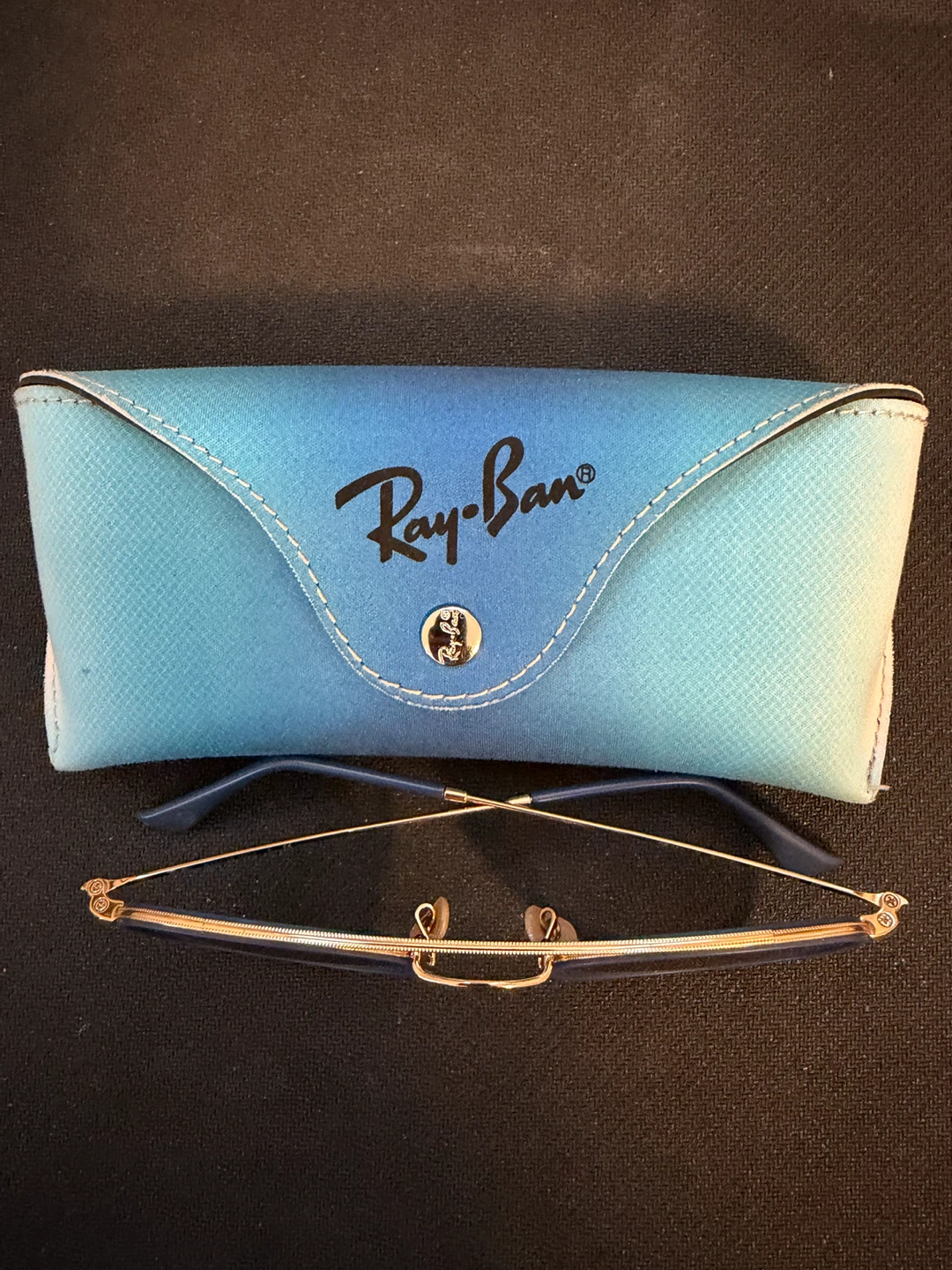 Ray-Ban Sunglasses with Case - photo 2
