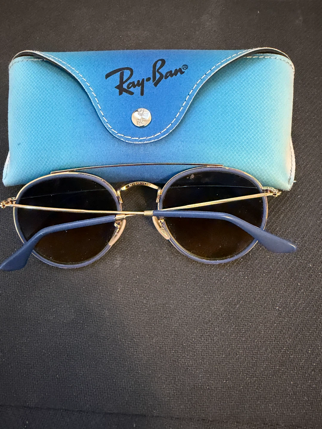 Ray-Ban Sunglasses with Case - photo 3