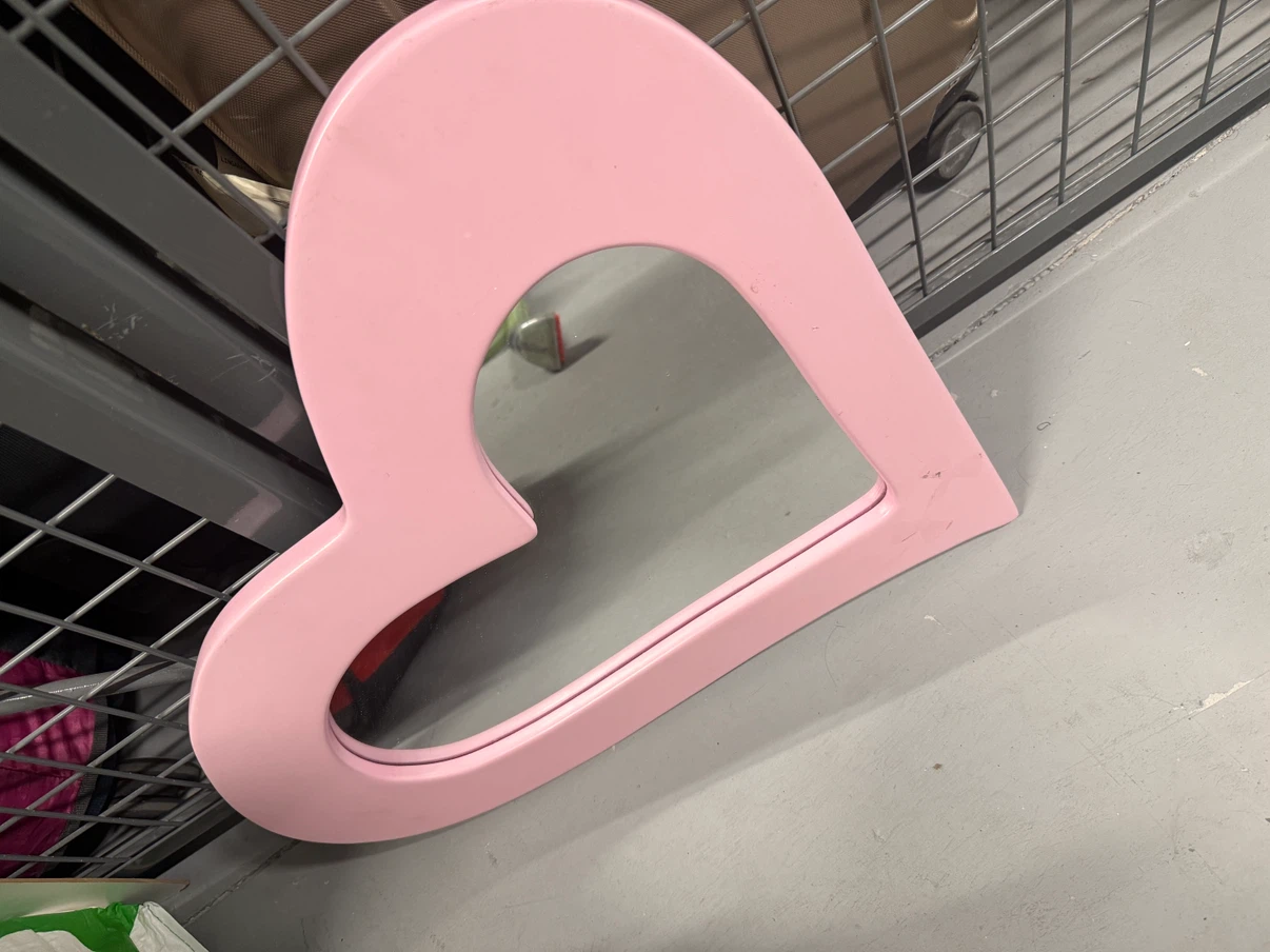 Pink Heart Shaped Mirror - photo 3