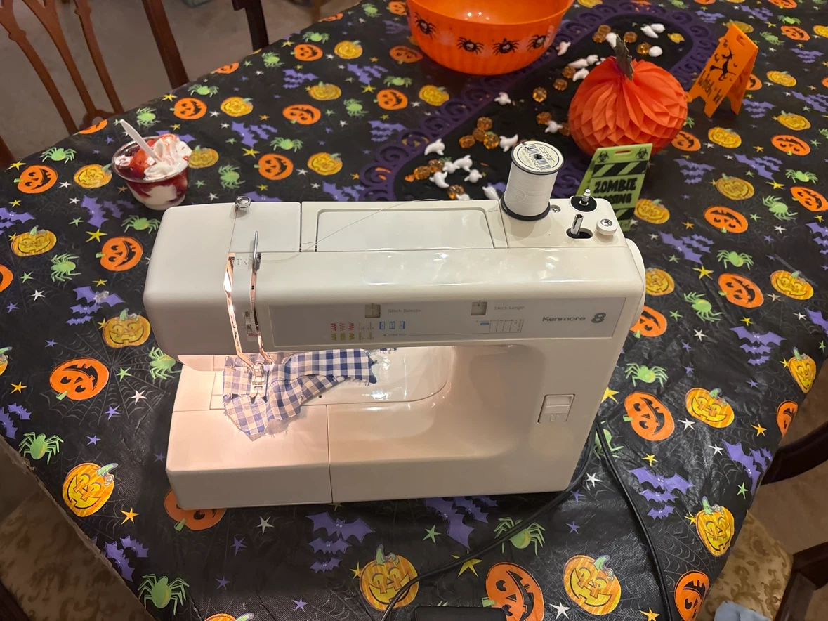 Kenmore 8 sewing machine - photo 3