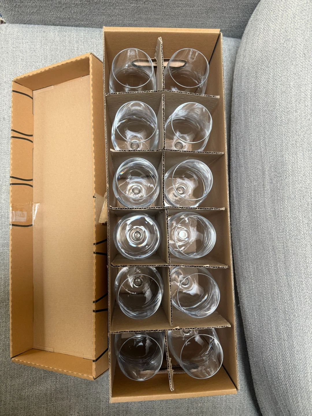 NEW GlucksteinHome 12 White Wine Glasses
