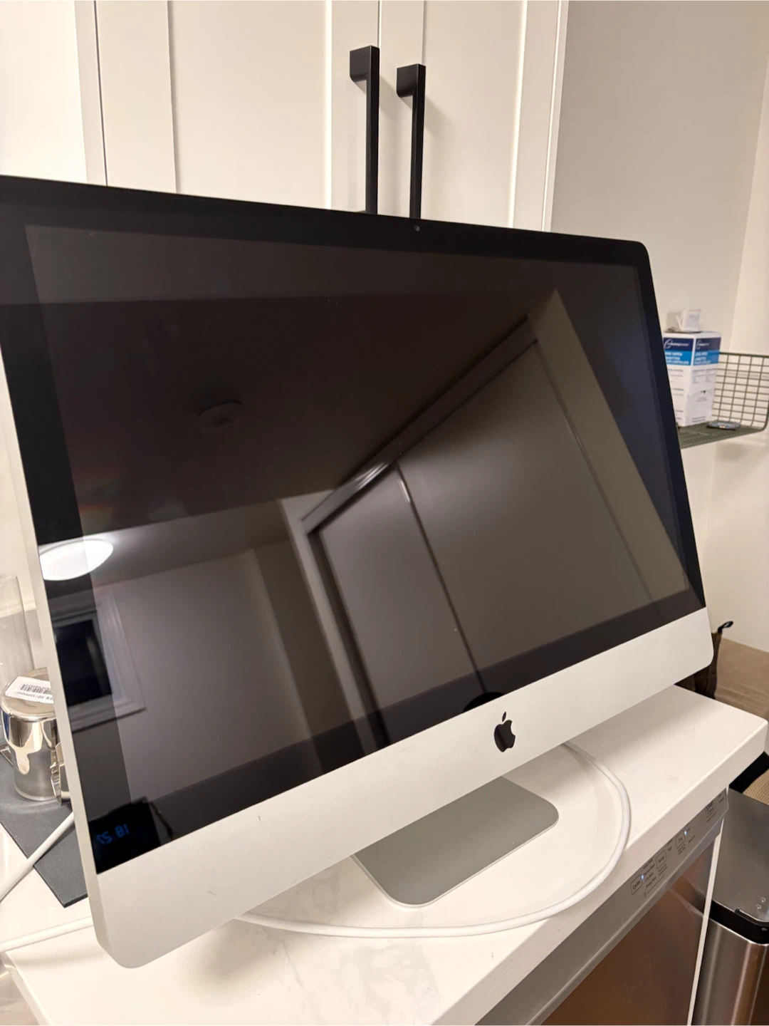 Apple iMac Desktop Computer