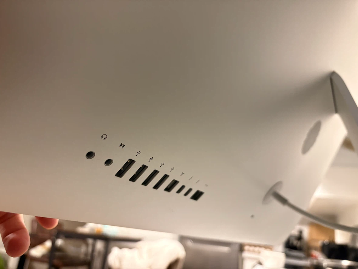 Apple iMac Desktop Computer - photo 3