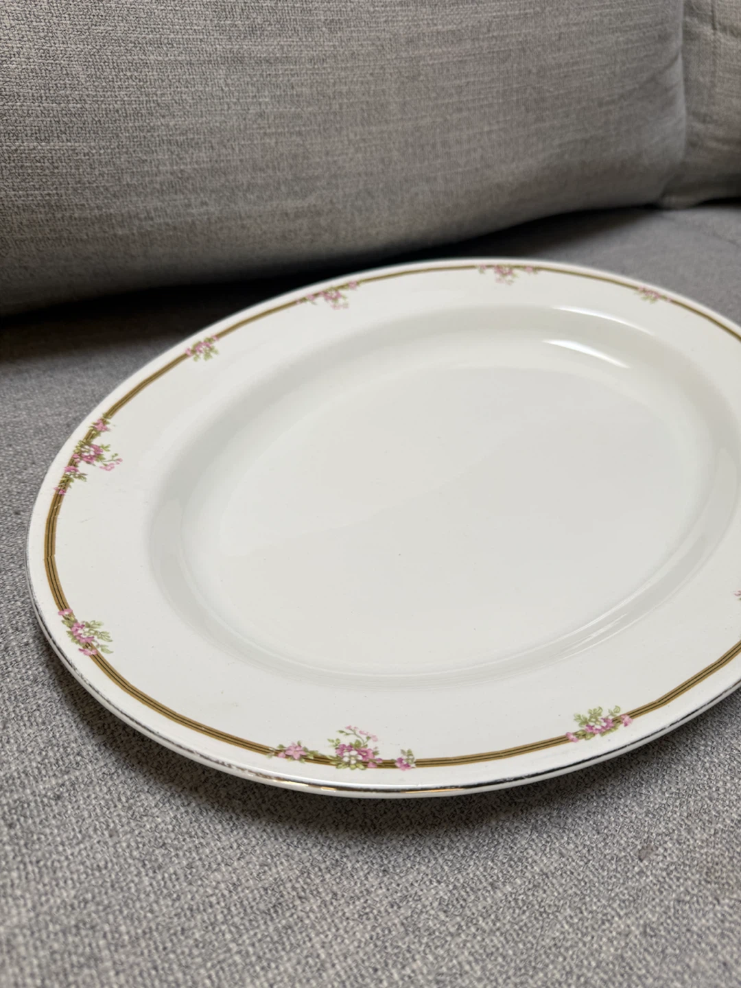 Vintage Johnson Bros England Oval Serving Platter - photo 2