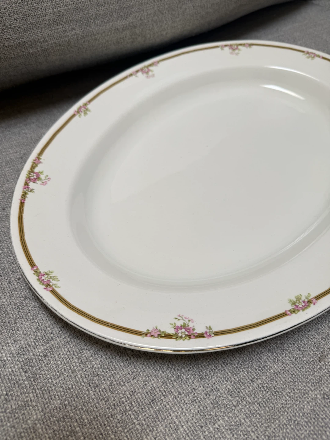 Vintage Johnson Bros England Oval Serving Platter - photo 3