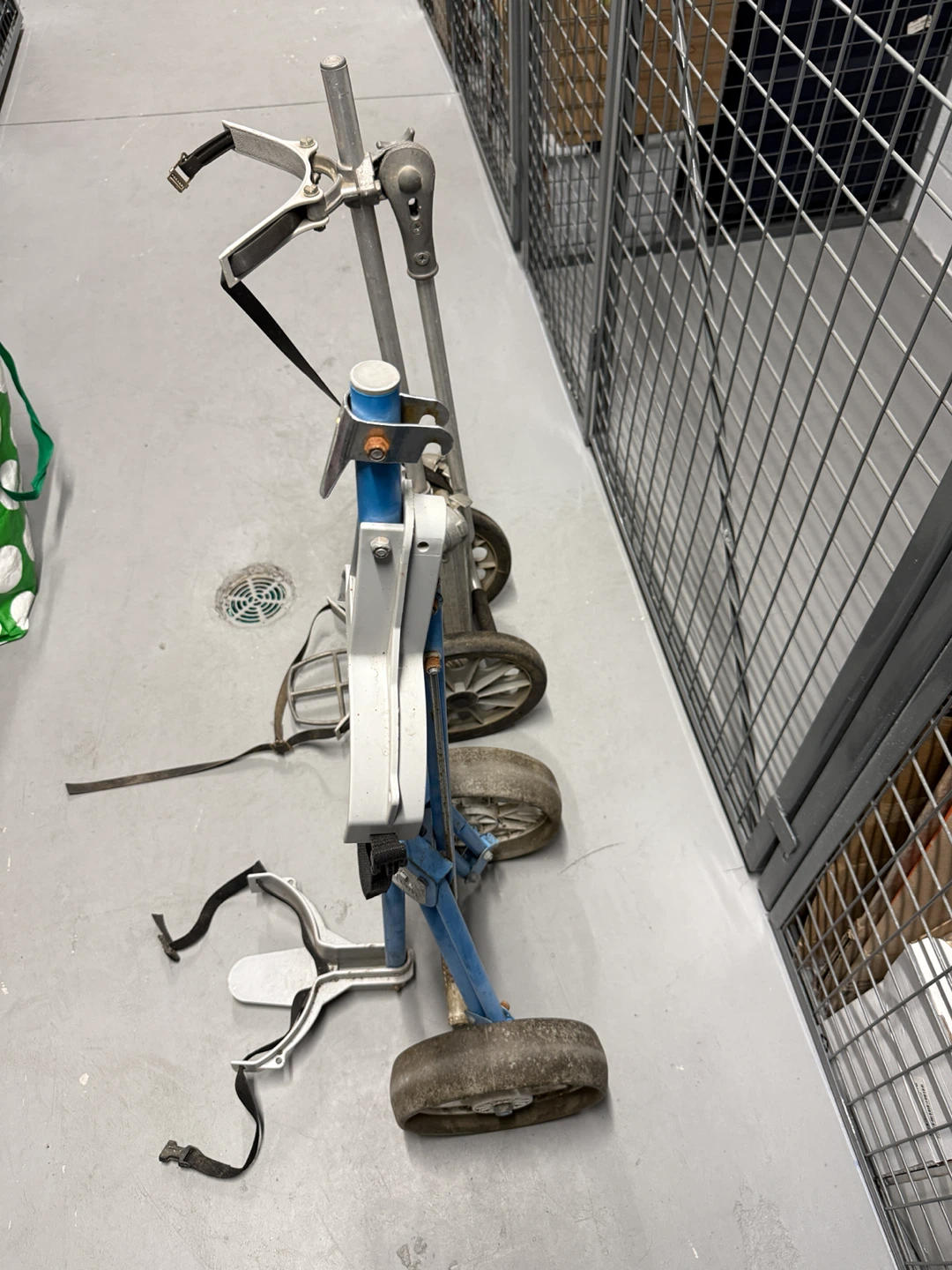Two Vintage Golf Pull Carts - photo 2