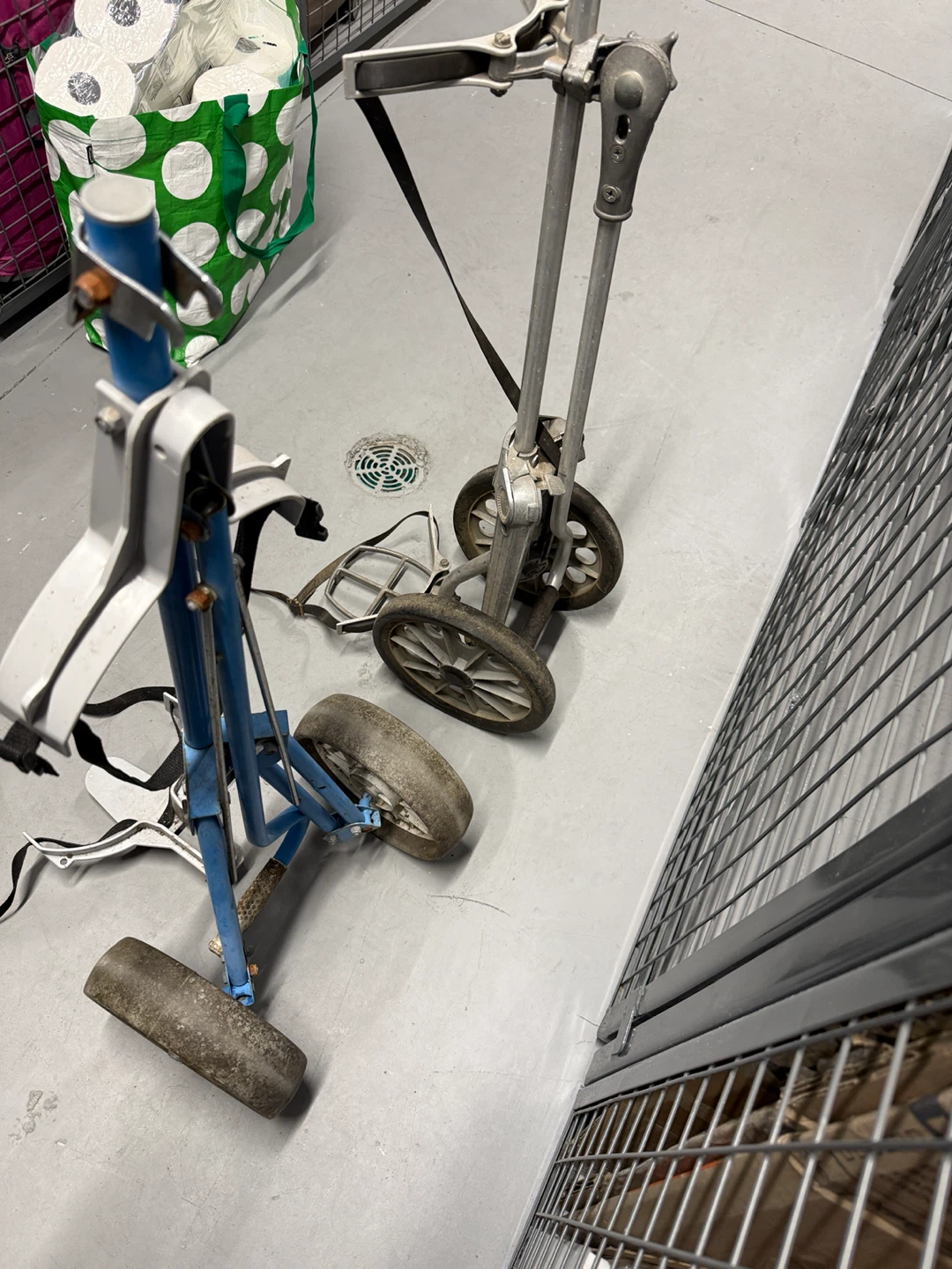 Two Vintage Golf Pull Carts - photo 3