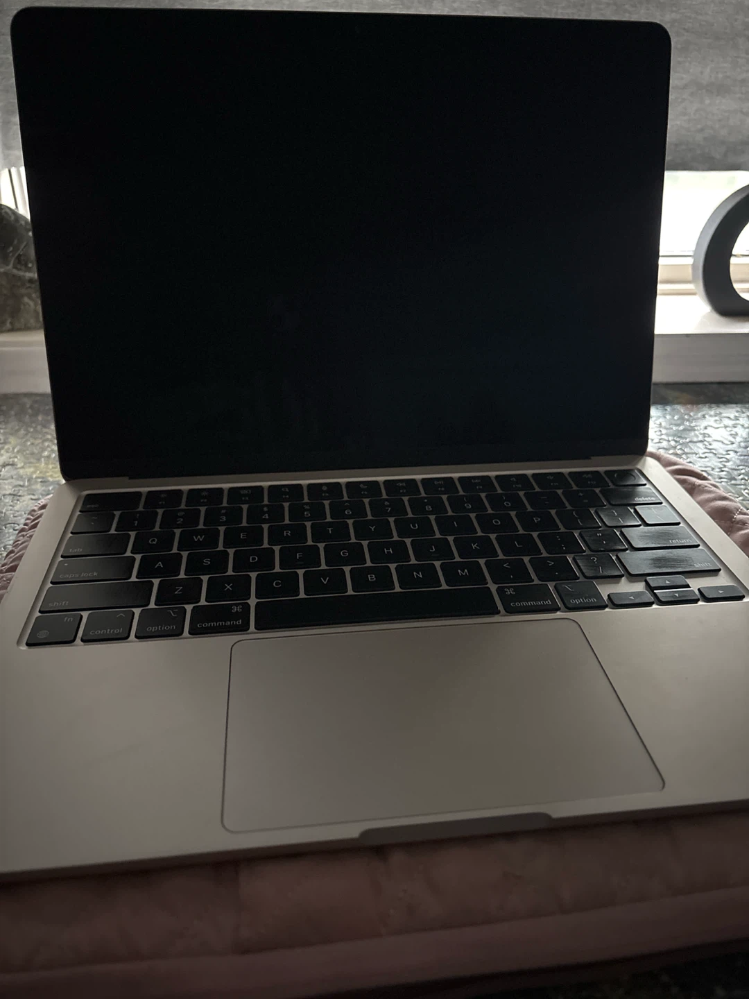 Apple MacBook Air 13-inch M2 chip 8GB RAM 256GB SSD - photo 2