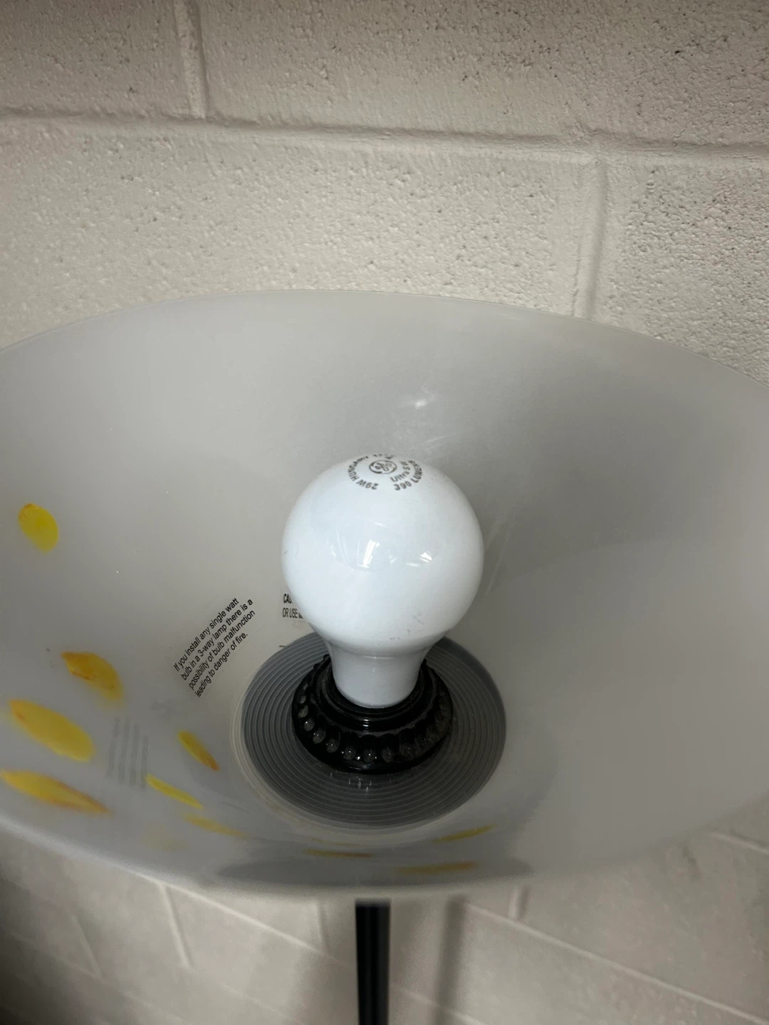 Simple black Floor lamp with plastic shade - photo 4