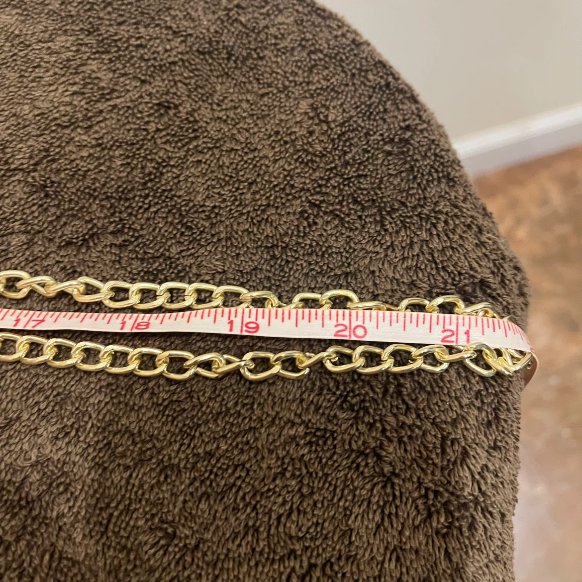 Gold Tone Toggle Chain for handbags or for hanging - photo 3