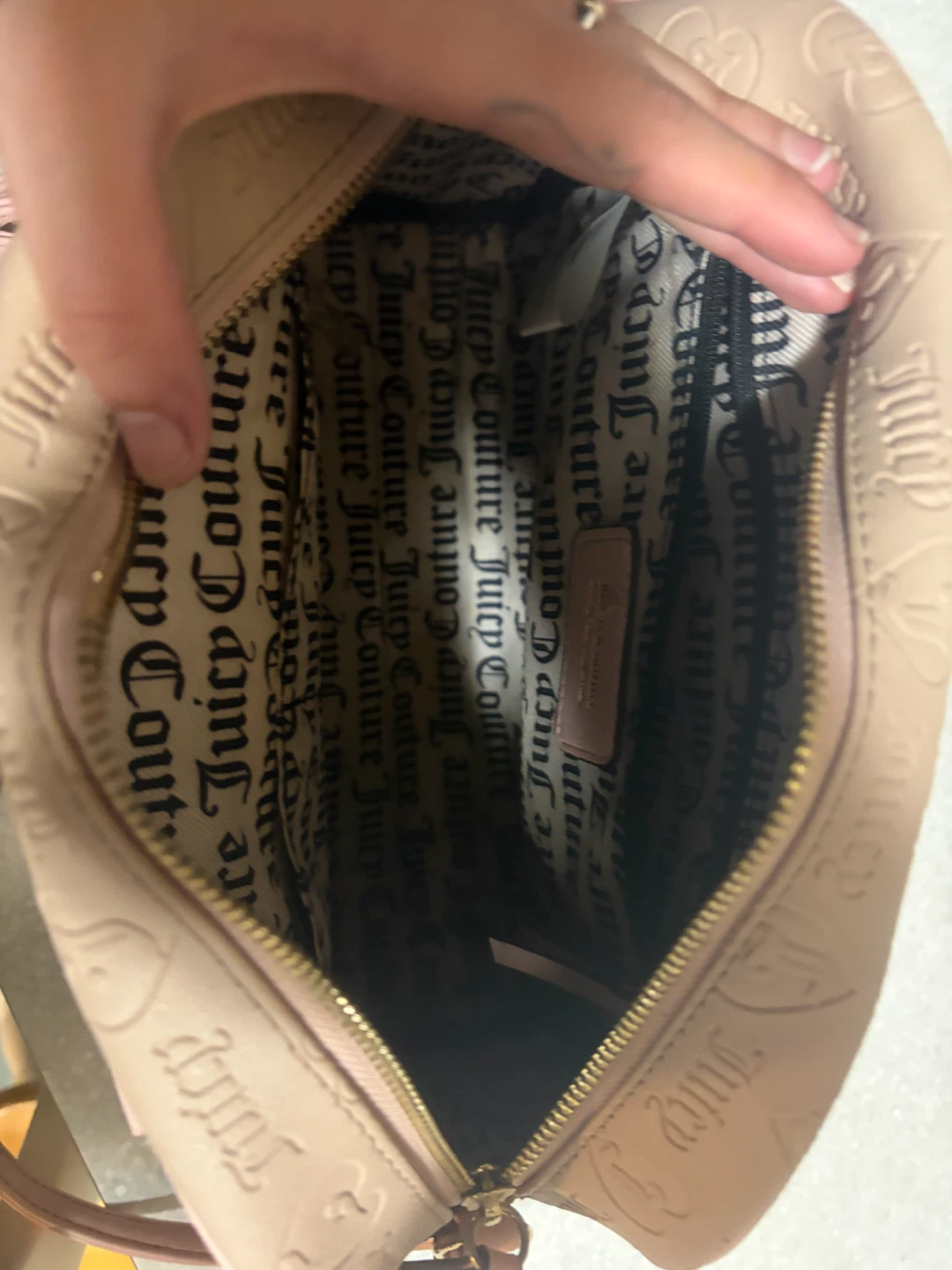 Juicy Couture Handbag - photo 3