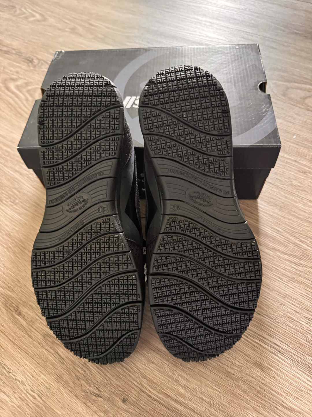 Dr. Scholl's ladies Slip-Resistant Work Shoes - Size 10 Wide - photo 3