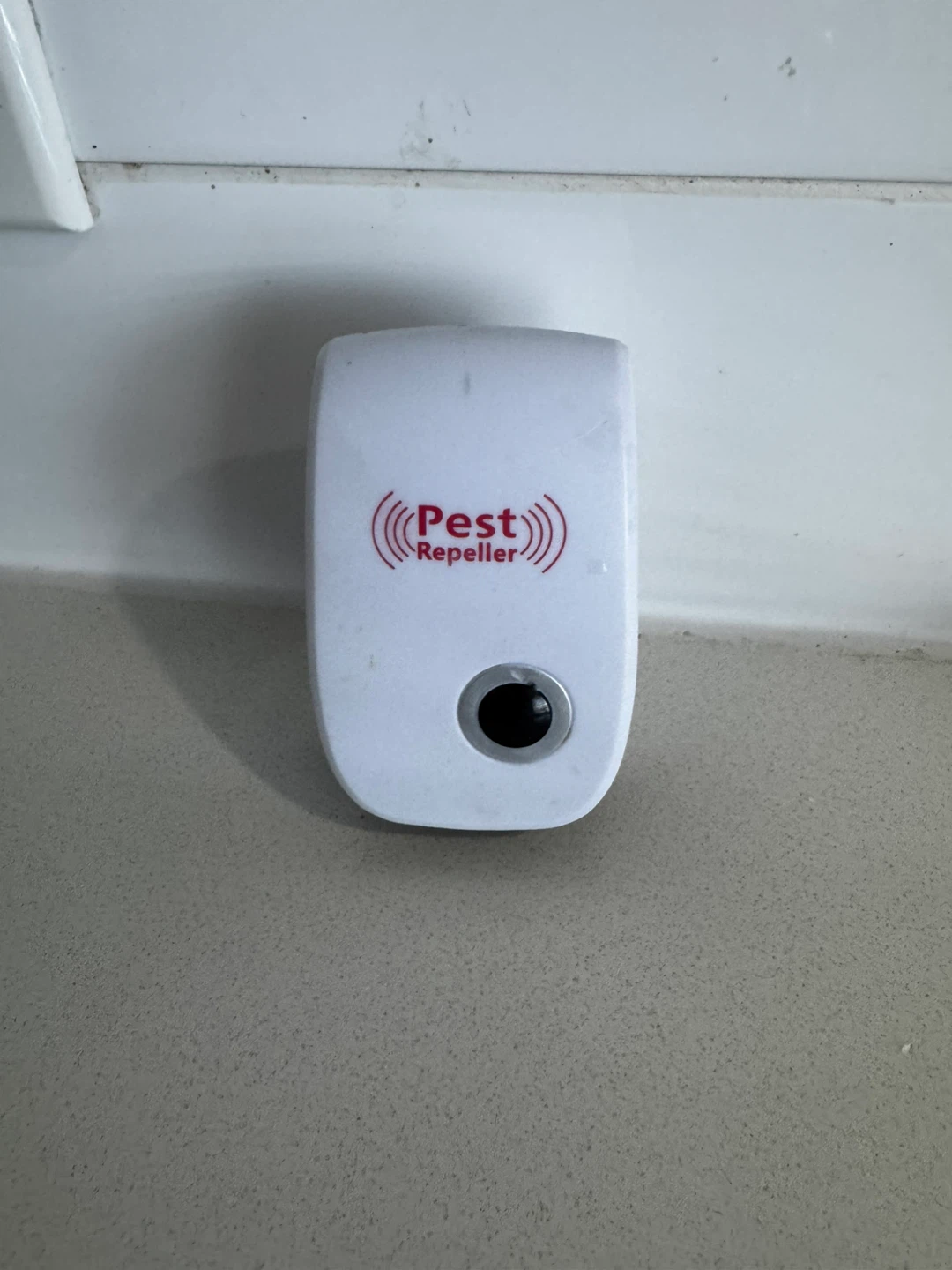 Electronic Ultrasonic Pest Repeller