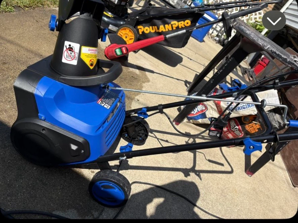 Electric snowblower like new