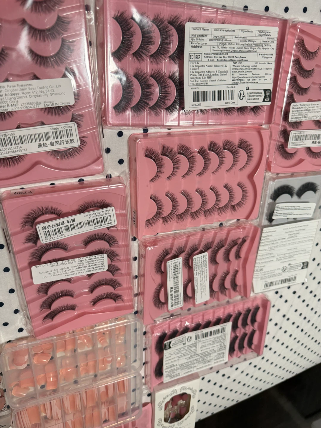 Lashes and nails bundle - photo 3