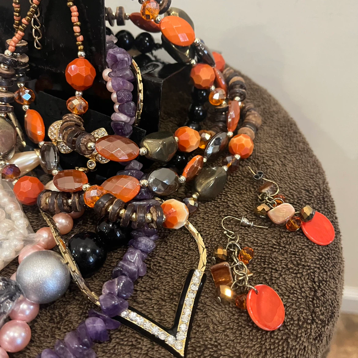 Assorted Fashion Jewelry Collection - photo 4