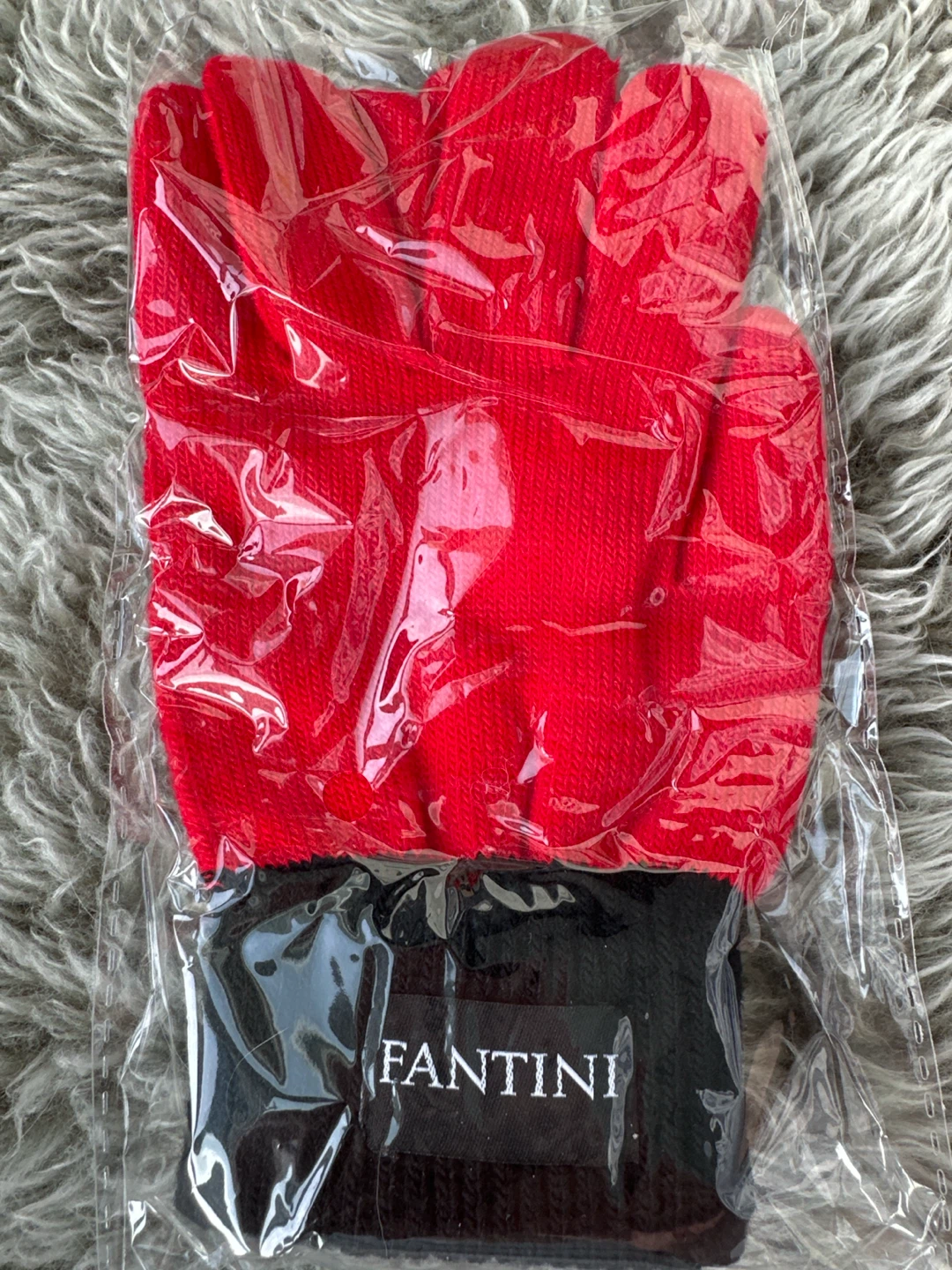Fantini red and black knit gloves