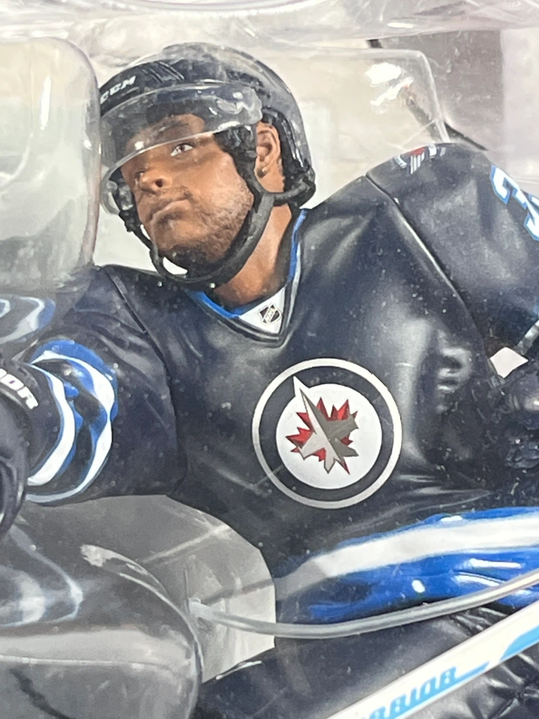 🏒 NEW Winnipeg Jets Byfuglien Limited Edition Figure - photo 2