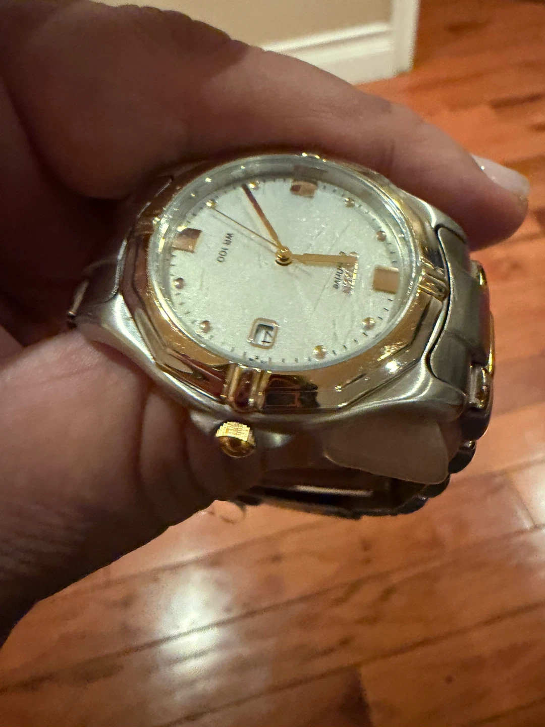 Citizen Eco-Drive WR 100 Watch - photo 4