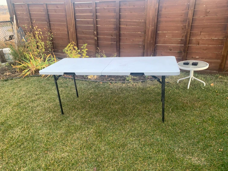 White Foldable Plastic Table - photo 2