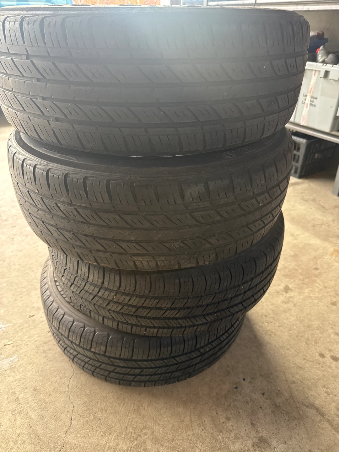 Set of 4 Volkswagen Rims with 195/65R15 Tires - photo 4