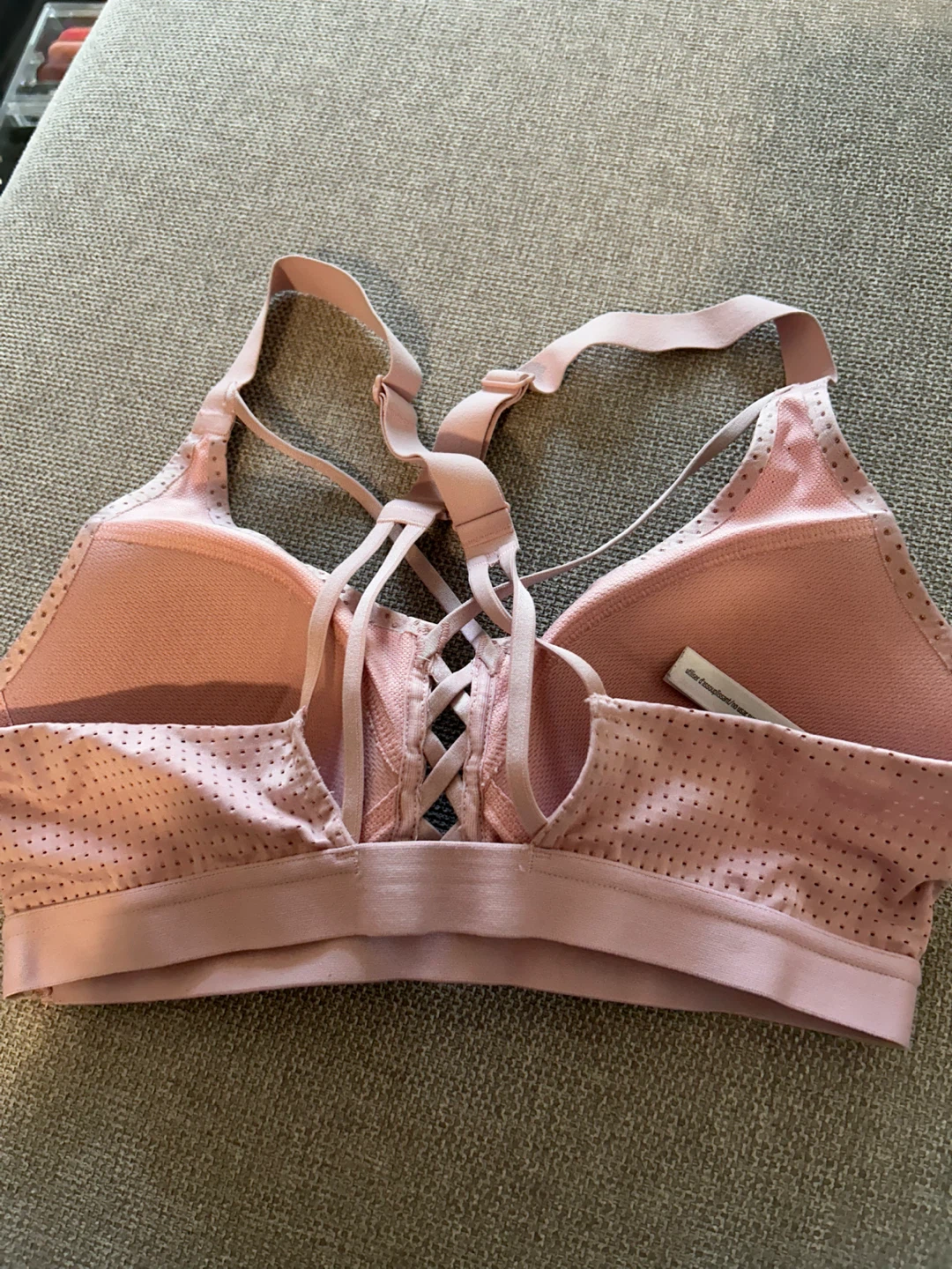 Victoria’s Secret padded sports bra, pink size 34B-C - photo 4