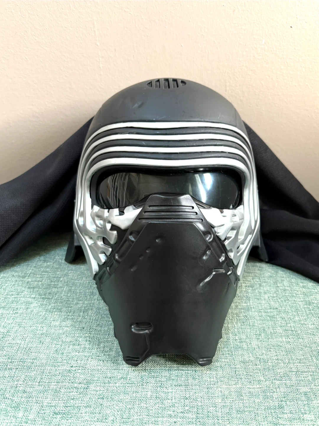 Star Wars Black Series Kylo Ren Electronic Voice Helmet Mask