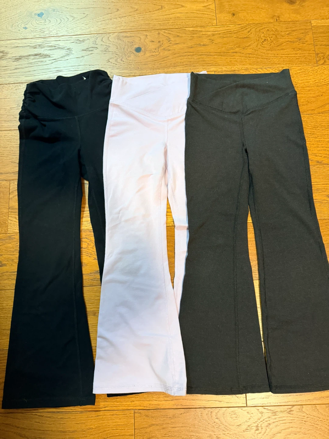 Old Navy Active Flare Leggings - Size Small - photo 2