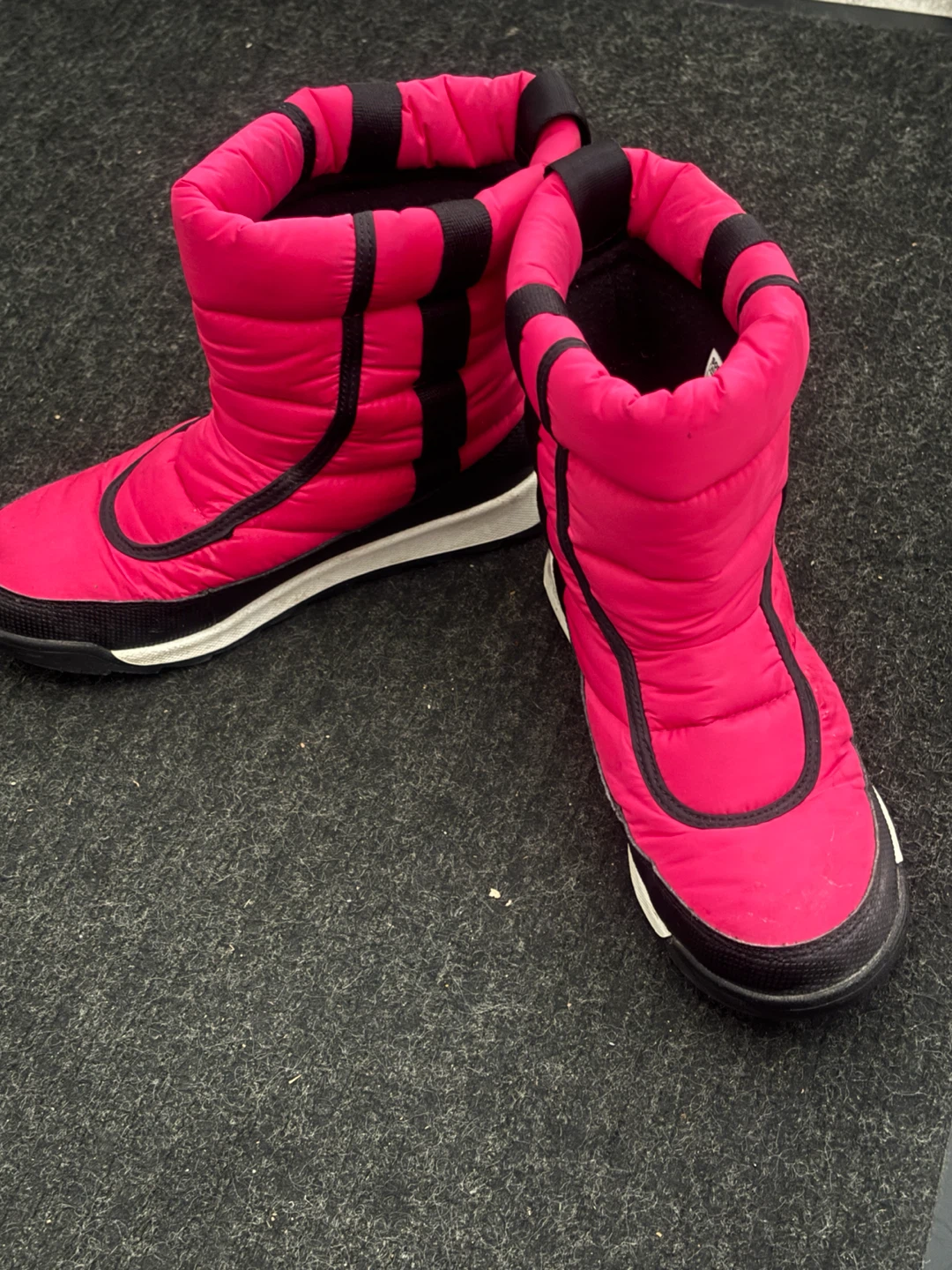 Sorel Winter Boots Pink ❄️(open for reasonable offers)