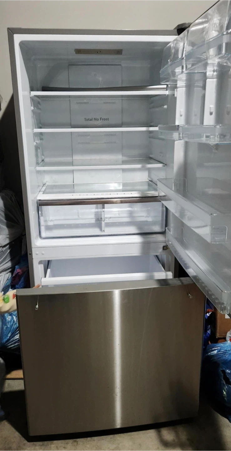 Used Fridge for Sale - photo 5