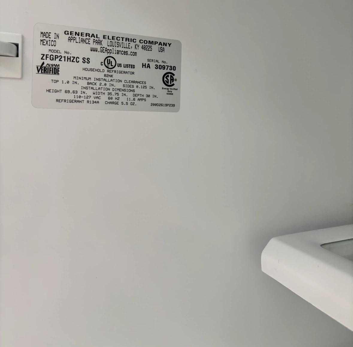 GE Monogram Refrigerator FOR PARTS - photo 3