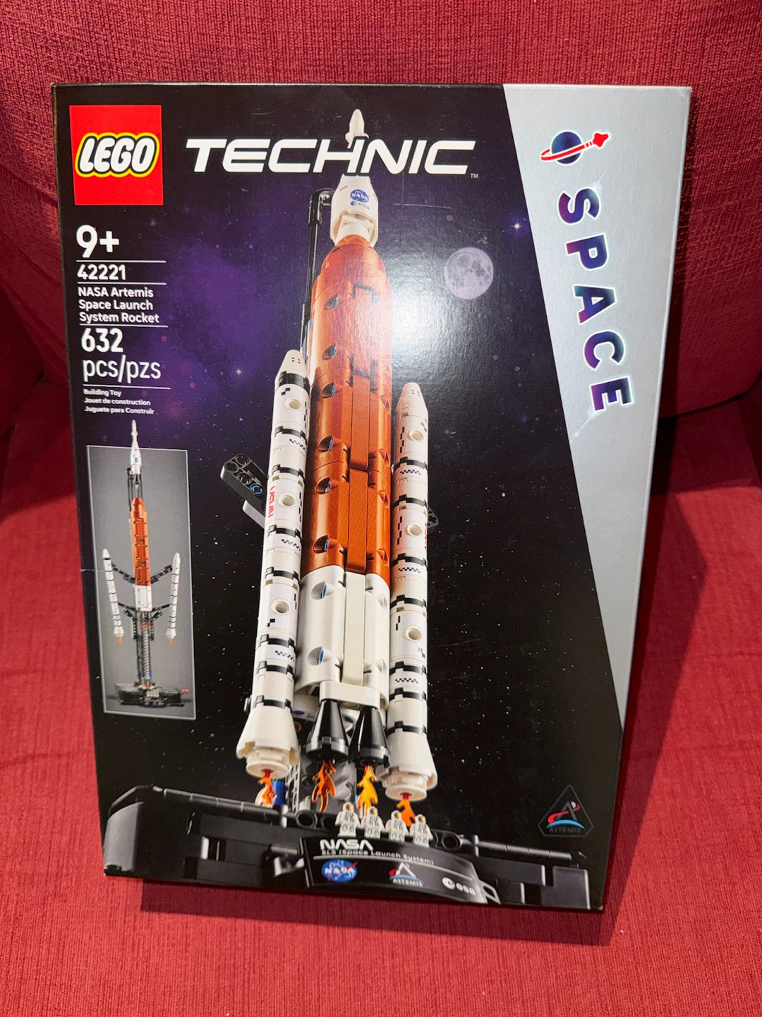 Lego Technic NASA Artemis Space Launch System Rocket 42221