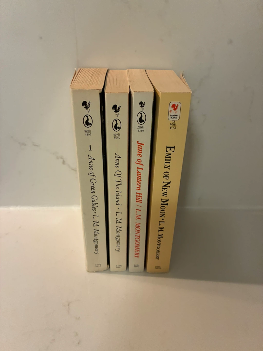 Vintage Set of 4 L.M. Montgomery Novels - photo 2