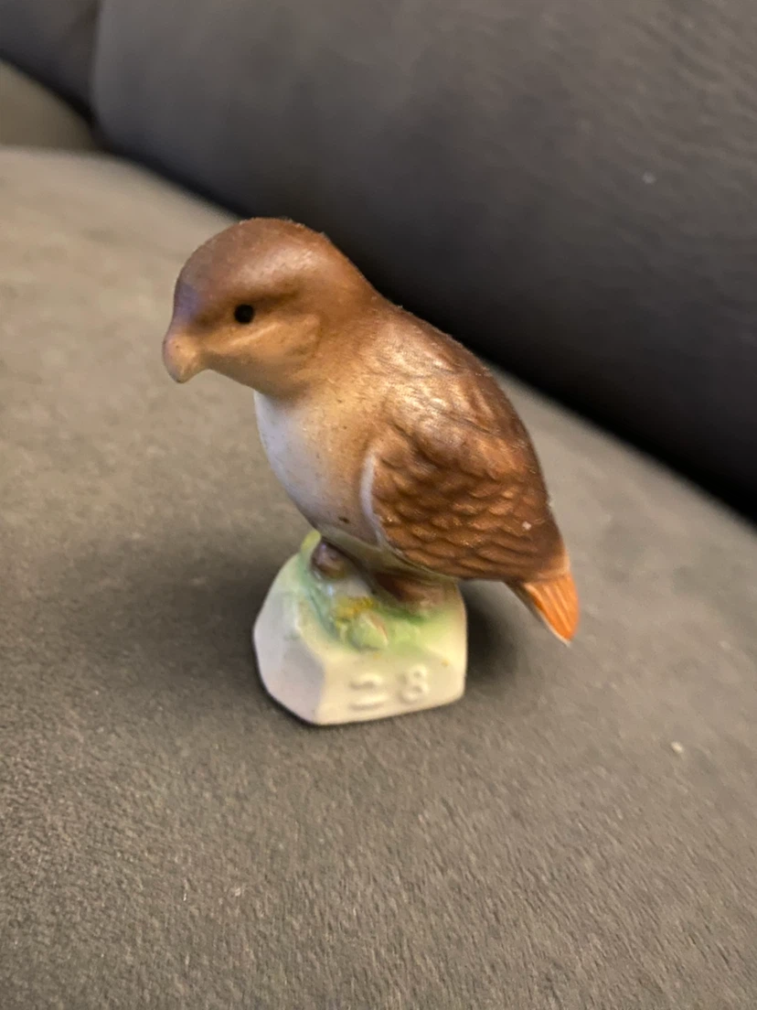 1960s Tender Leaf Tea #28 Red Tailed Hawk