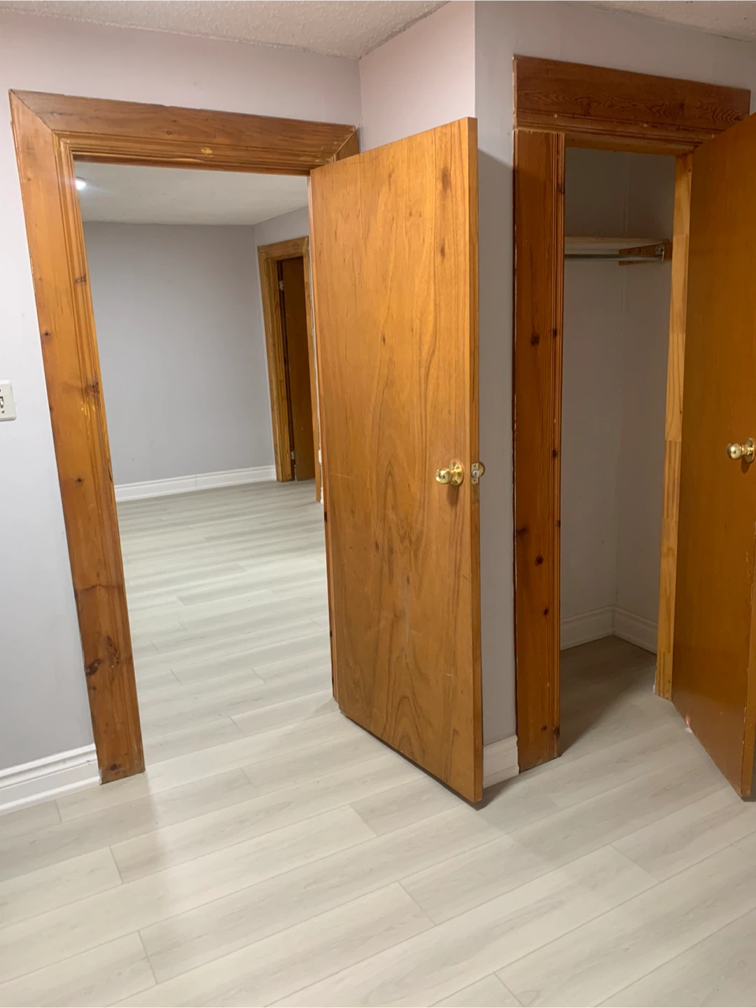 Basement apartment rent - photo 3